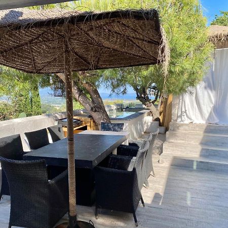 Bastide De La Joie De Vivre Hotel Hyeres Bagian luar foto