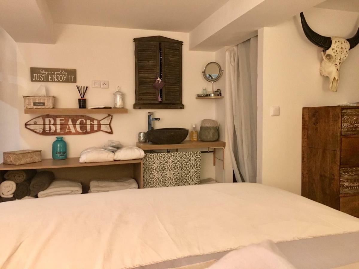 Bastide De La Joie De Vivre Hotel Hyeres Bagian luar foto